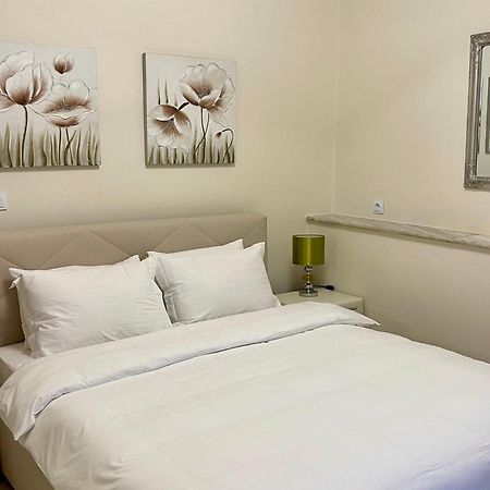 Lemnos Urban Escape Apartment มิรินา ภายนอก รูปภาพ